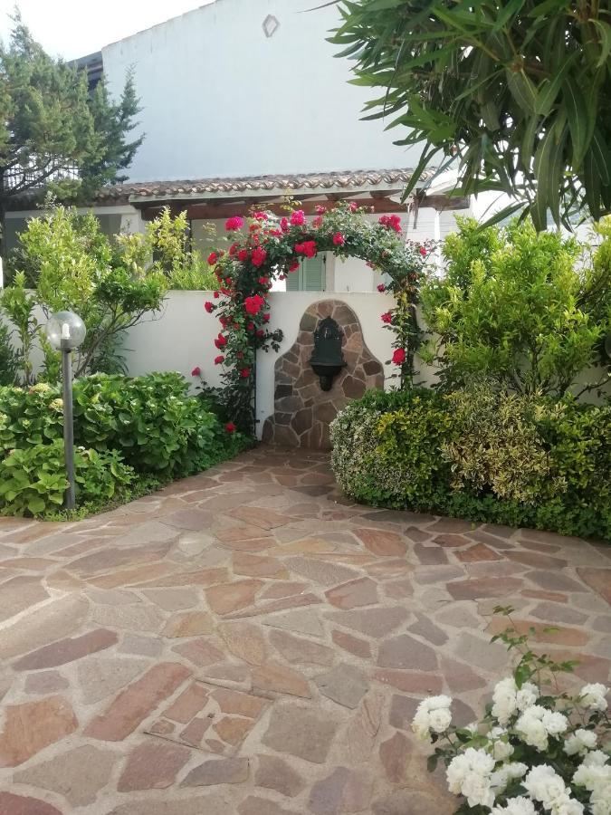 Casa Vacanze Villa Rosa Cala Gonone Exterior photo