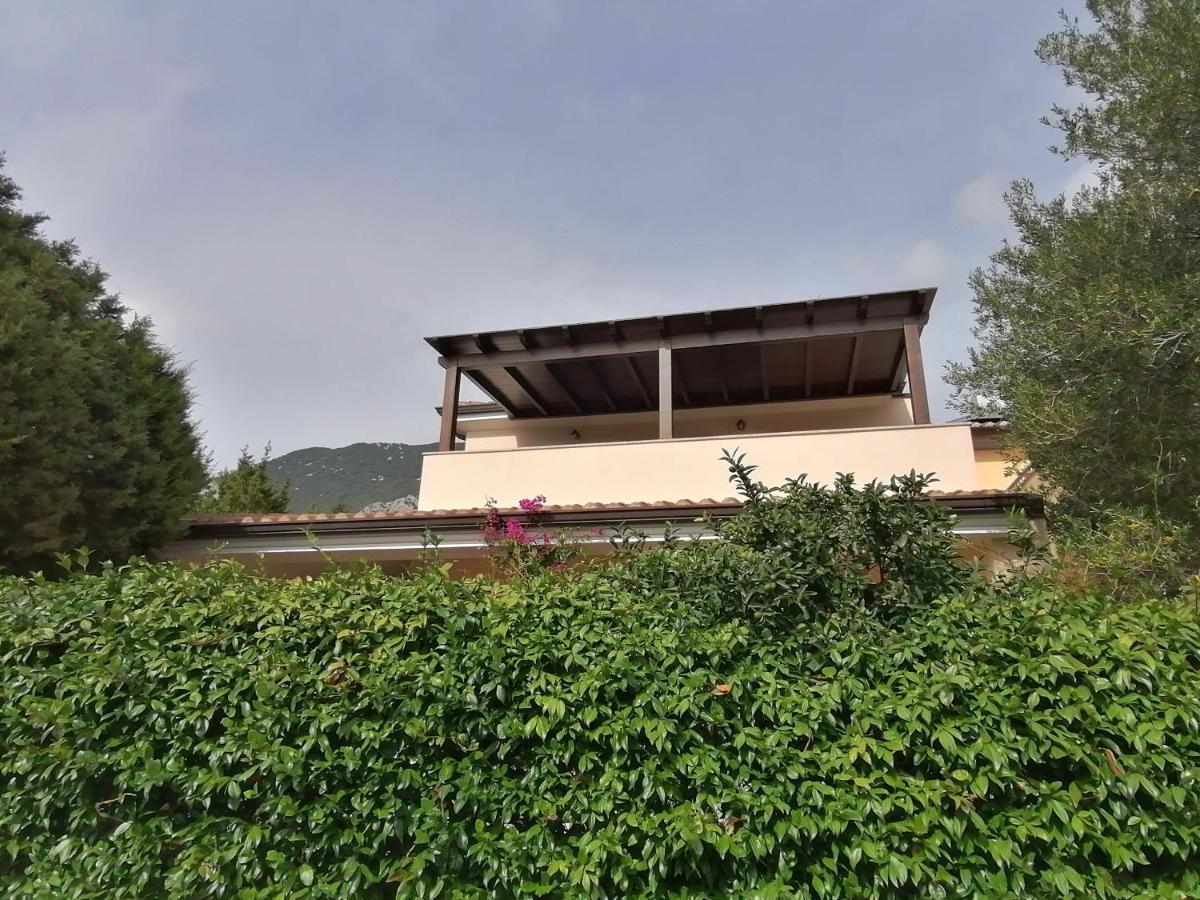 Casa Vacanze Villa Rosa Cala Gonone Exterior photo