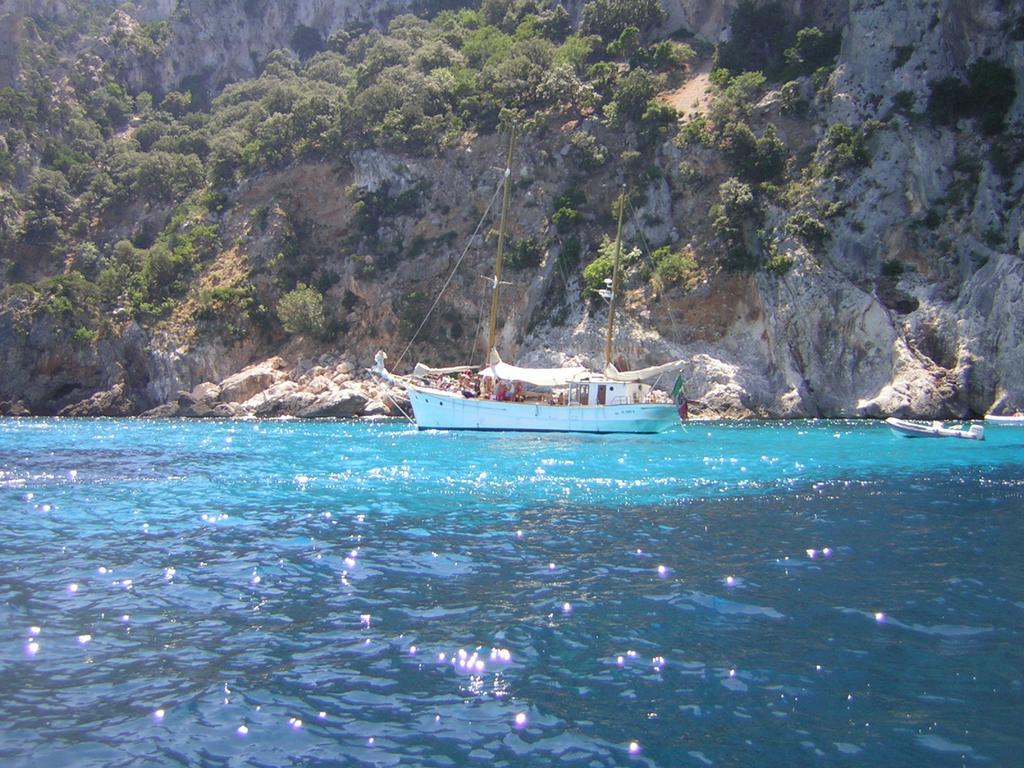 Casa Vacanze Villa Rosa Cala Gonone Exterior photo